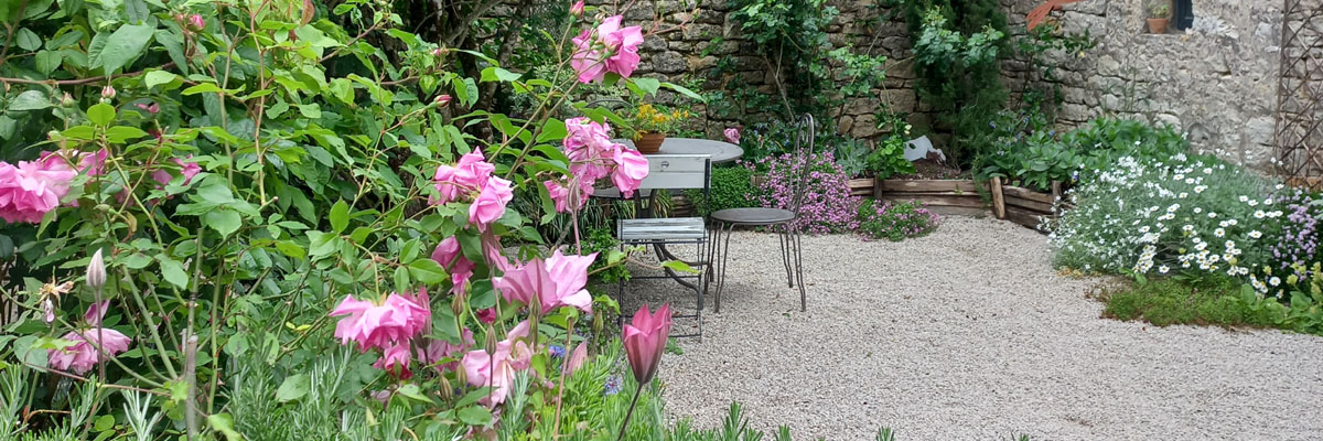 Création d’un petit jardin de village aux abords de Cahors